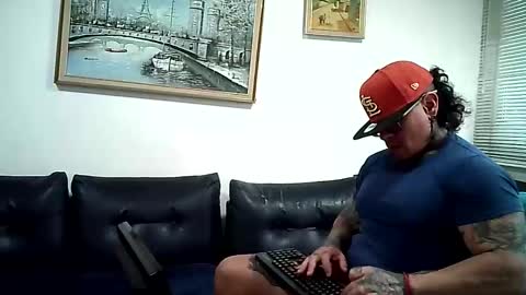 Ayrton naffah2 online show from March 26, 9:42 pm