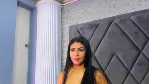 Snapshot of ayshelcooper_ chatting on October 9, 12:10 pm Ayshel online show from October 9, 12:10 pm