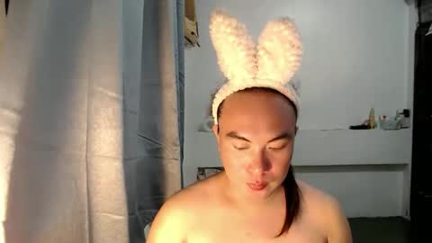 ayumi online show from March 29, 12:18 pm