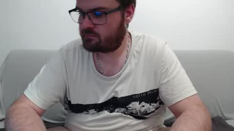 Snapshot of azer912 chatting on October 12, 5:37 pm Azer online show from October 12, 5:37 pm