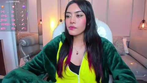 Snapshot of azurakindong chatting on October 16, 8:51 pm Azura online show from October 16, 8:51 pm
