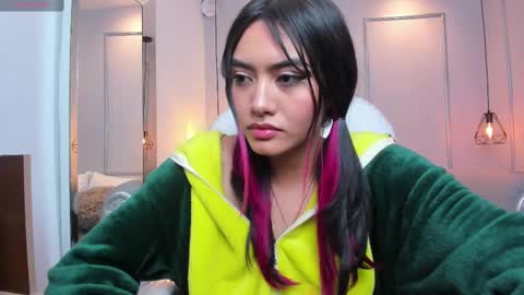 Snapshot of azurakindong chatting on March 12, 1:47 am Azura online show from March 12, 1:47 am