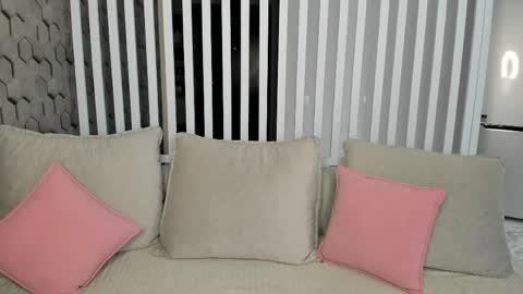 Monica online show from April 3, 2:18 am