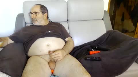 Snapshot of babacool96 chatting on March 7, 9:07 am babacool 96 online show from March 7, 9:07 am