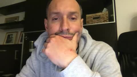 BKR online show from November 22, 1:04 am