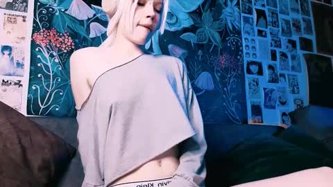 babe_moister online show from November 30, 7:15 am