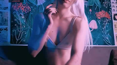 babe_moister online show from September 16, 7:44 am