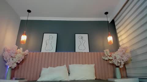 babe_sophiee online show from September 17, 3:21 am