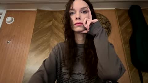 Snapshot of babiifern chatting on March 10, 2:48 pm Fern Browning online show from March 10, 2:48 pm