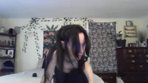Snapshot of babiifern chatting on September 17, 3:59 pm Fern Browning online show from September 17, 3:59 pm