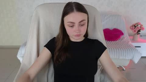 Baby emmaa online show from March 27, 10:27 am