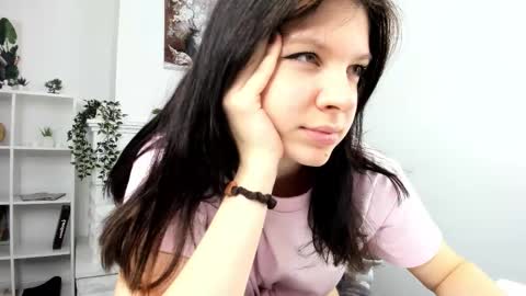Snapshot of baby_evalena chatting on September 29, 5:17 am Evalena maybe just Eva online show from September 29, 5:17 am