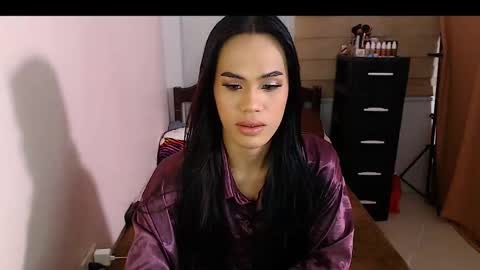 Snapshot of baby_fu chatting on October 4, 8:28 pm Nathalia online show from October 4, 8:28 pm