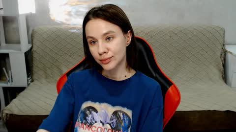 baby_kitte online show from January 19, 3:49 am