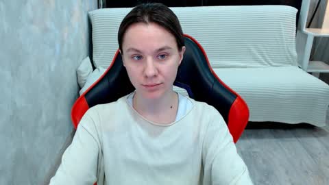 baby_kitte online show from December 3, 3:18 am