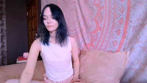 Alice online show from April 8, 8:39 am