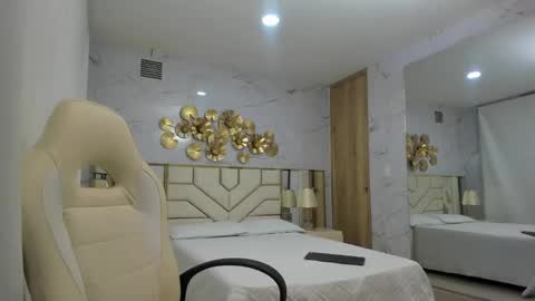 Snapshot of babyangel18_ chatting on October 14, 2:58 am ANGEL online show from October 14, 2:58 am