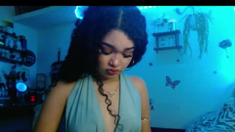 babybombom08 online show from March 31, 12:11 am