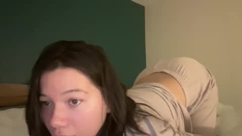 ava online show from February 4, 7:12 am