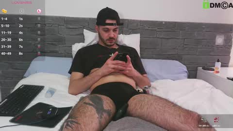 Snapshot of babycityboy chatting on February 17, 4:17 pm BabyCityBoy online show from February 17, 4:17 pm
