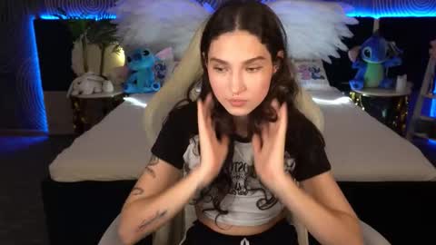 Snapshot of babyflowerr chatting on October 17, 7:07 pm Sasha online show from October 17, 7:07 pm