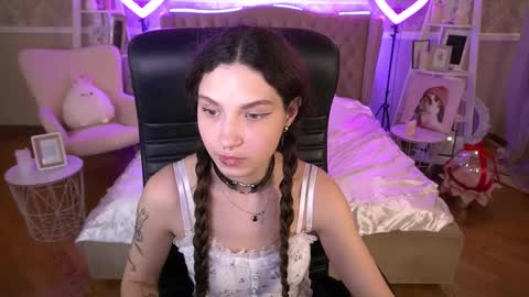 Snapshot of babyflowerr chatting on March 10, 2:39 am Sasha online show from March 10, 2:39 am