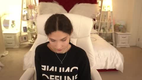 Snapshot of babyflowerr chatting on September 8, 7:02 pm Sasha online show from September 8, 7:02 pm