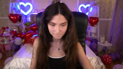 Snapshot of babyflowerr chatting on February 25, 2:36 am Sasha online show from February 25, 2:36 am