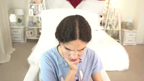 Snapshot of babyflowerr chatting on September 12, 7:16 pm Sasha online show from September 12, 7:16 pm