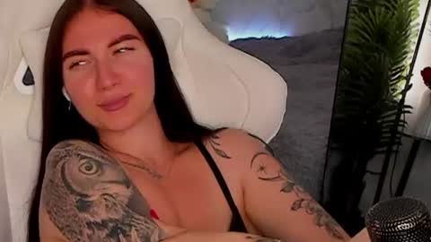 Sophia online show from June 24, 3:35 am