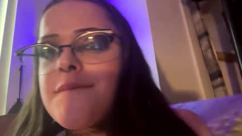 Snapshot of babyjeanscreams chatting on October 30, 11:38 pm babyjeanscreams online show from October 30, 11:38 pm