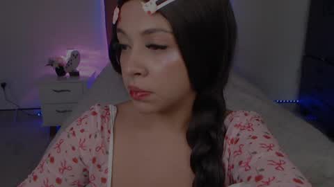 kathisaenz  online show from April 3, 6:53 am