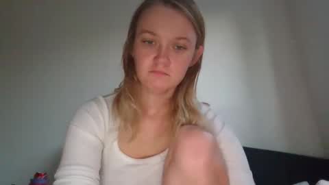 babykay03 online show from October 5, 11:40 am