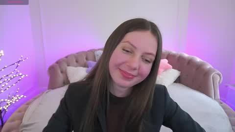 Lady Vi online show from April 11, 1:15 pm