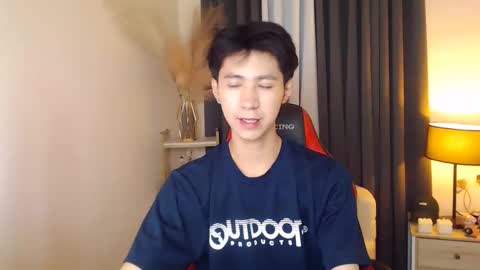 Snapshot of babymasterbater chatting on October 19, 7:40 pm call me james online show from October 19, 7:40 pm