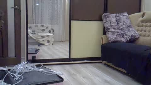 babymom1 online show from February 28, 11:45 pm