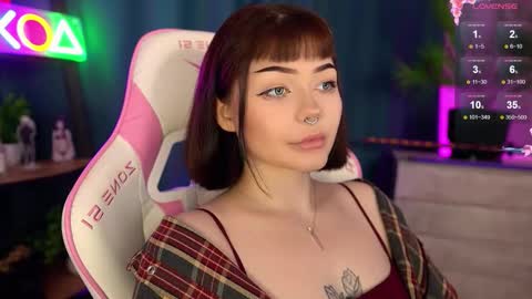 Snapshot of babyroxynill chatting on September 25, 9:44 pm Nika online show from September 25, 9:44 pm