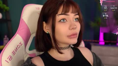 Snapshot of babyroxynill chatting on October 4, 9:45 pm Nika online show from October 4, 9:45 pm