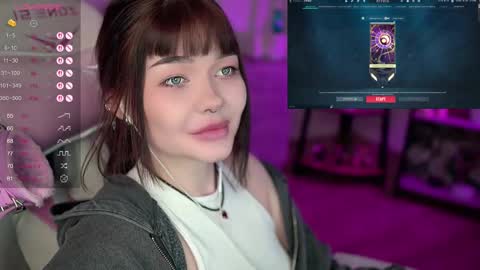 Snapshot of babyroxynill chatting on February 27, 1:52 am Nika online show from February 27, 1:52 am
