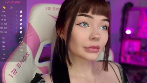 Snapshot of babyroxynill chatting on September 11, 9:27 pm Nika online show from September 11, 9:27 pm