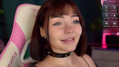 Snapshot of babyroxynill chatting on October 17, 6:17 am Nika online show from October 17, 6:17 am