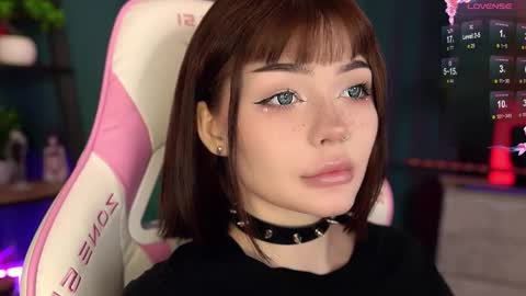 Snapshot of babyroxynill chatting on October 12, 10:22 pm Nika online show from October 12, 10:22 pm