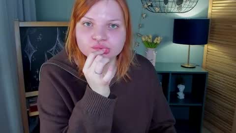 babyyulli online show from March 14, 6:06 am