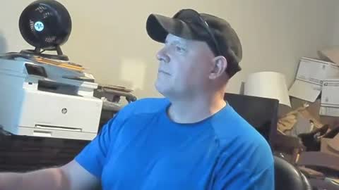 Snapshot of bad_boy4u2abuse chatting on September 21, 12:36 am bad_boy4u2abuse online show from September 21, 12:36 am