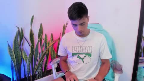 bad_boy_21_ online show from March 8, 2:26 am