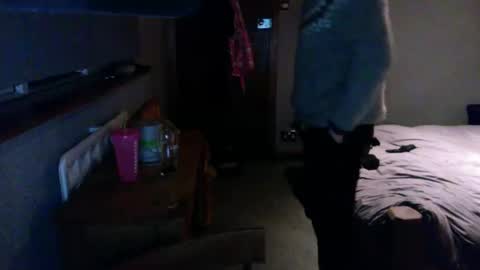 Bad dad43 online show from January 2, 3:26 am