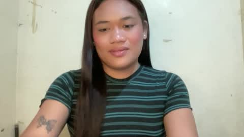 AMARA - FOLLOW ME AND THUMBS UP online show from April 9, 4:56 pm