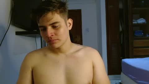 badbunny_69_ online show from April 1, 11:34 pm
