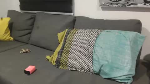 BadCouple  online show from October 25, 5:19 am