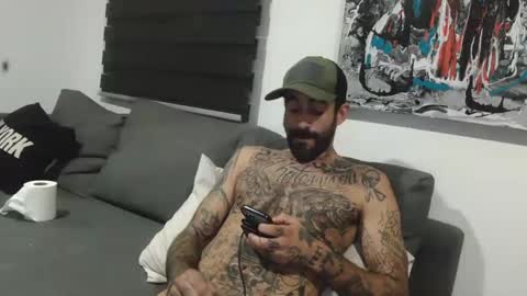 BadCouple  online show from October 8, 11:32 pm